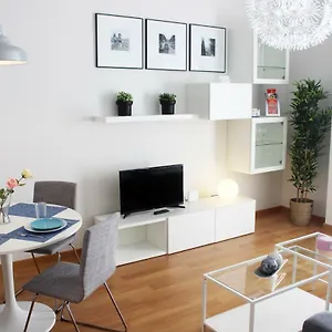Cervantes Pool Center Free Parking Quite Neighborhood Appartement